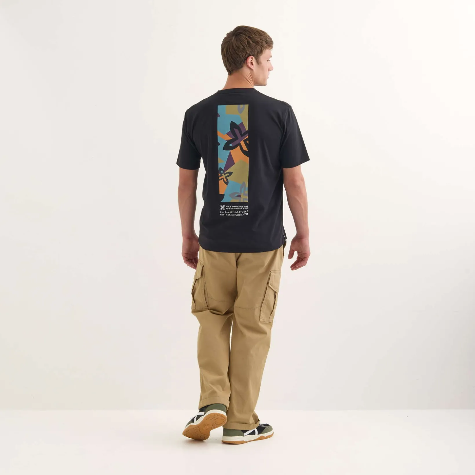 Camiseta MUNICH Collage streetwear hombre de algodón orgánico negro