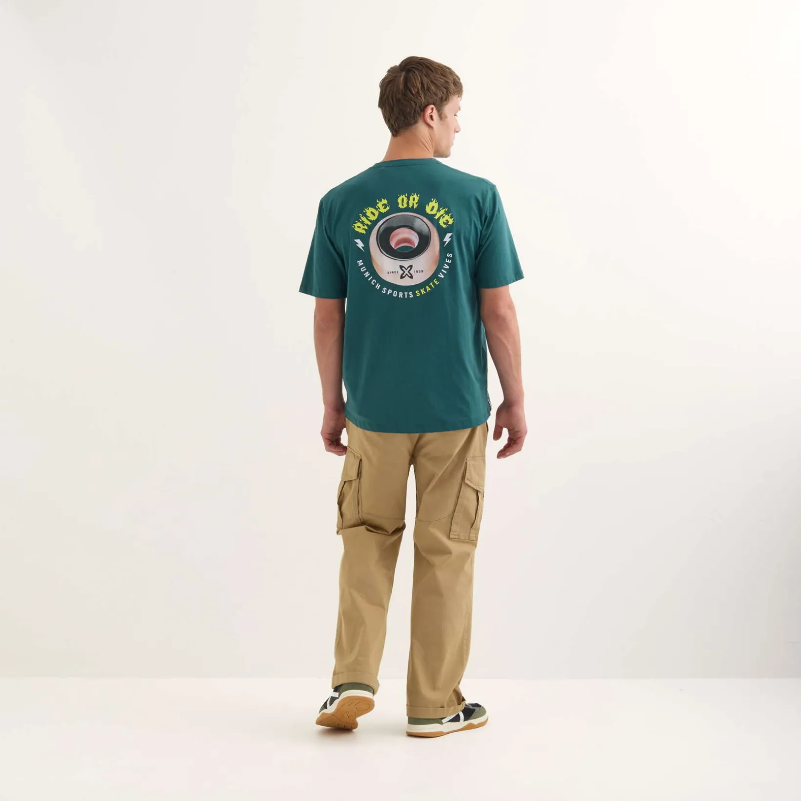 Camiseta MUNICH Ride streetwear hombre de algodón orgánico verde