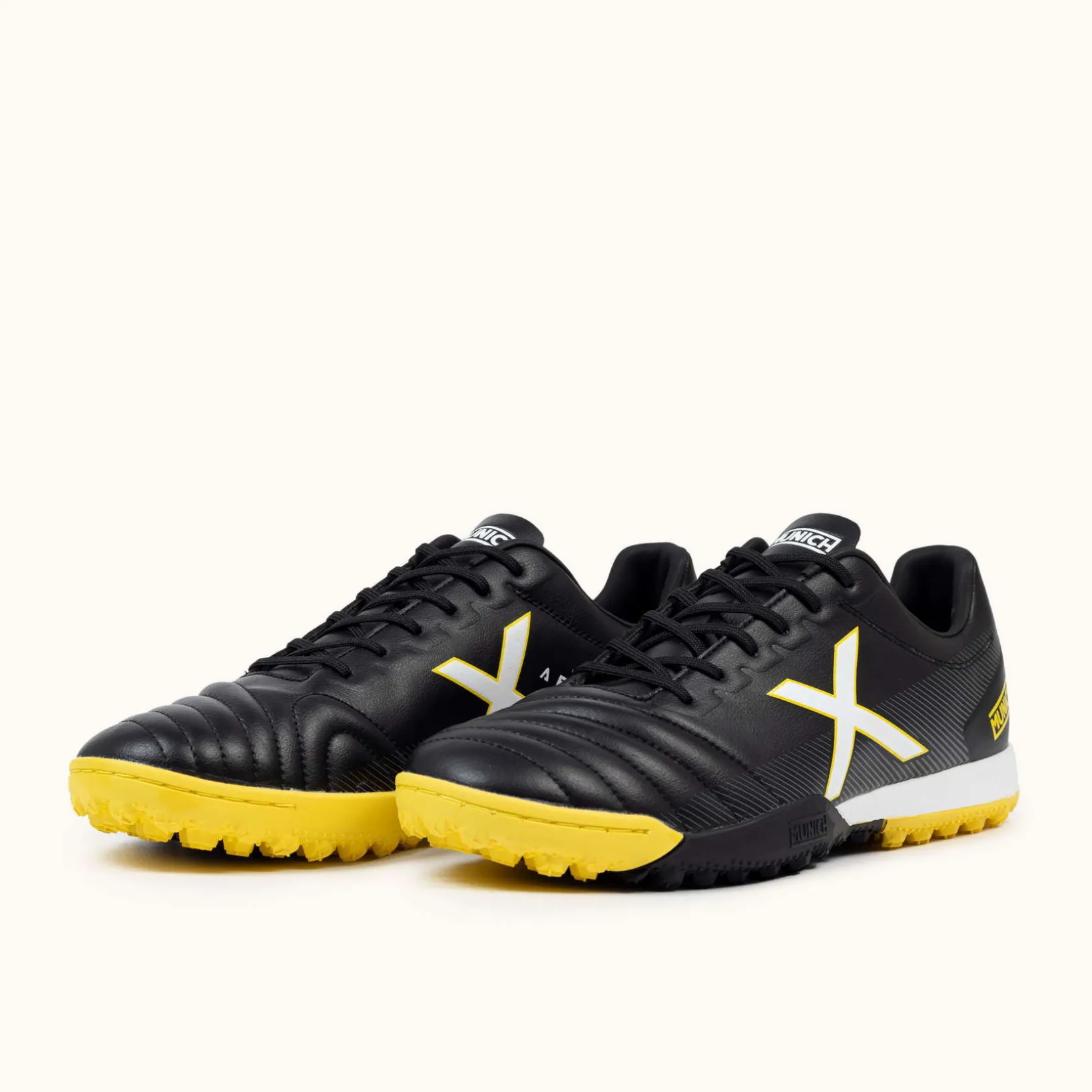 MUNICH ARENGA TURF 10