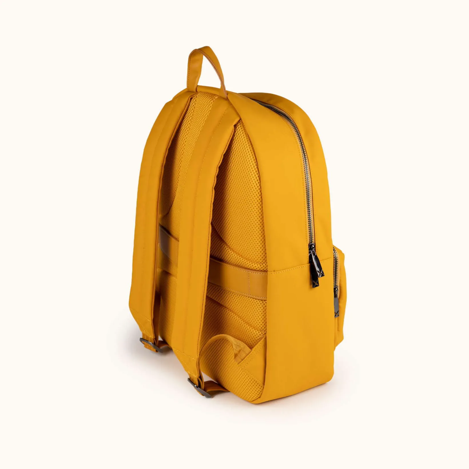 PEAK RECYCLED FW25 BACKPACK C/MOUSTARD