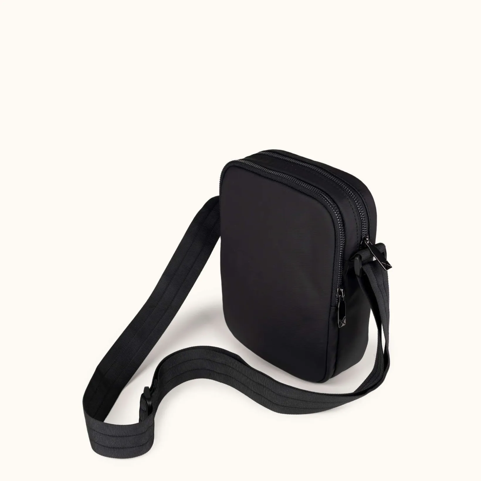 PEAK RECYCLED FW25 CROSSBODY C/BLACK