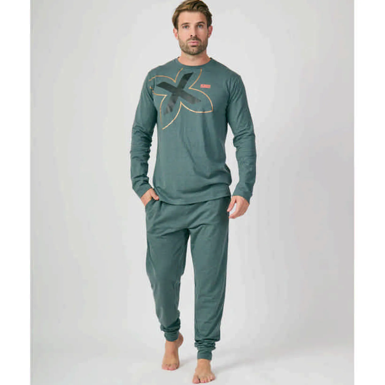 Pijama MUNICH hombre dos piezas de algodón verde.