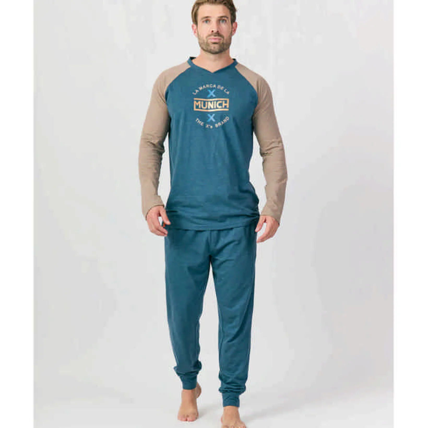 Pijama MUNICH hombre dos piezas de algodón azul-marrón.