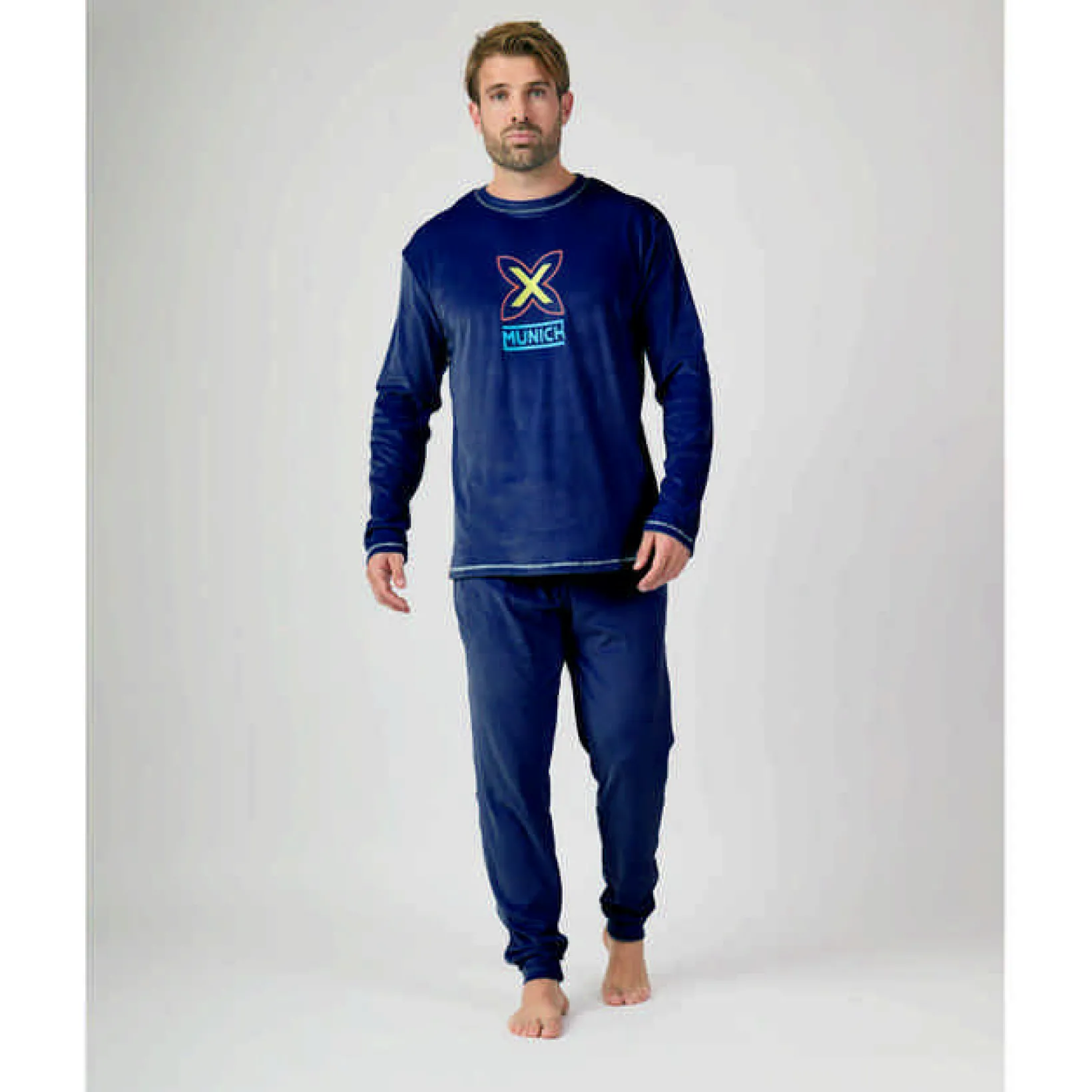 Pijama MUNICH hombre dos piezas de terciopelo marino.